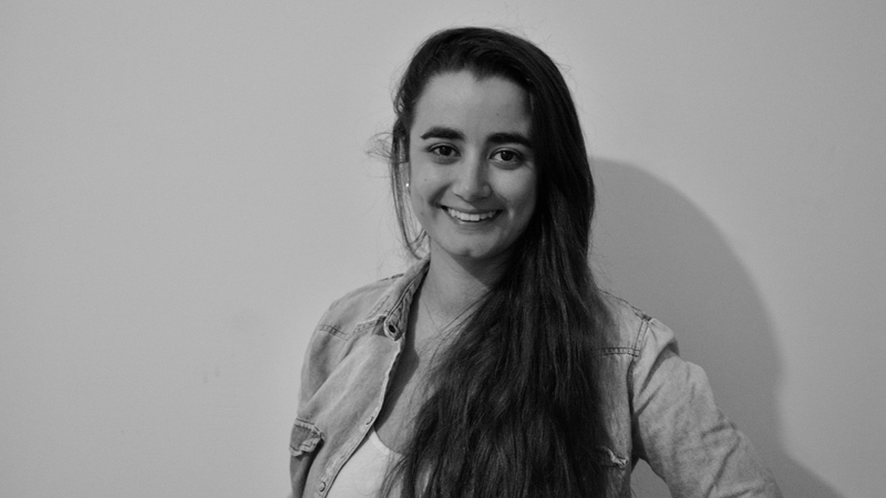 Fátima Albornoz graduada de Ingeniería en Telecomunicaciones
