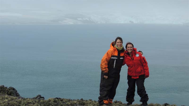 Estudiantes de Biotecnología en la Antártida