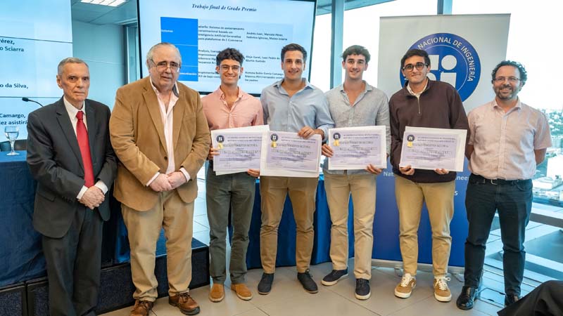 Reconocimiento trabajo final de Ingeniería en Sistemas