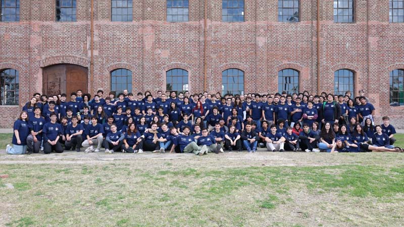 Jóvenes ingenieros se preparan en Argentina para competir a nivel internacional